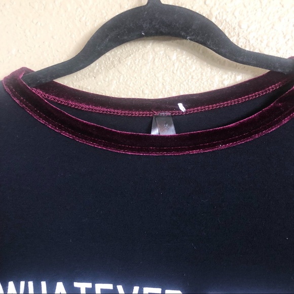 90s Style Super Soft Graphic T - Picture 4 of 4